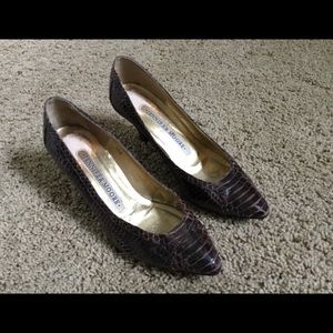 Vintage Jennifer Moore Snake Embossed pumps
